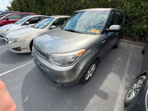 Used 2016 Kia Soul FWD image 3