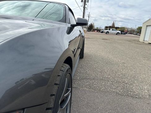 Used 2019 Ford Mustang GT Premium RWD image 17