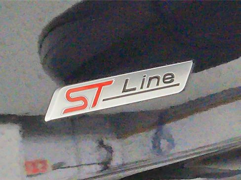 Used 2024 Ford Edge ST-Line image 15