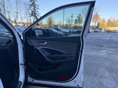 Used 2018 Hyundai Santa Fe Sport 2.0T w/ Cargo Package image 13