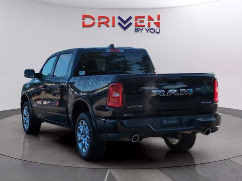 Used 2026 RAM 1500 Big Horn AWD/4WD image 3