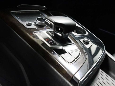 Used 2018 Audi Q7 3.0T Premium Plus AWD/4WD image 27