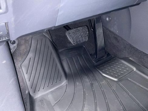 Certified 2024 Toyota Sienna XLE image 39