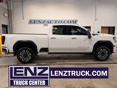 Used 2024 GMC Sierra 3500 Denali w/ Denali Reserve Package image 1