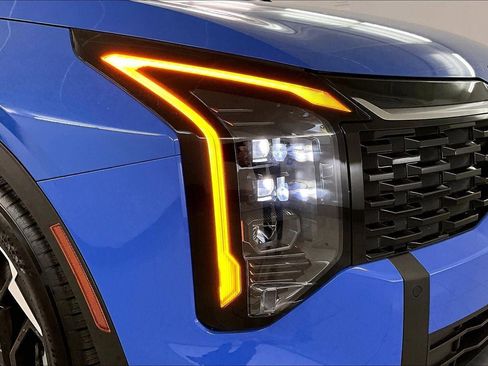 Used 2026 Kia Sportage EX w/ EX Panorama Roof Package image 32