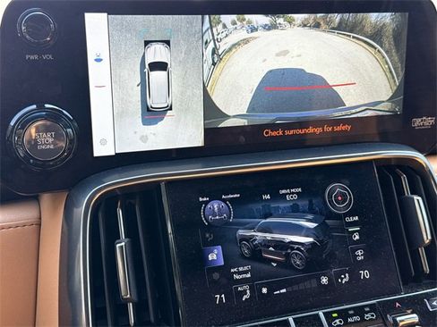 Used 2022 Lexus LX 600 4WD w/ Accessory Package (Z1) image 24