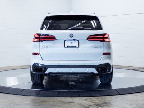 Used 2025 BMW X5 xDrive40i w/ M Sport Package image 8
