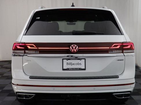 New 2026 Volkswagen Atlas SEL Premium R-Line image 17