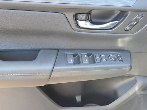 Certified 2025 Honda CR-V Sport-L image 28
