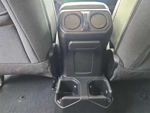 Used 2024 Jeep Wrangler Sport image 27