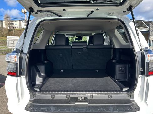 Used 2023 Toyota 4Runner 40th Anniversary SE image 24