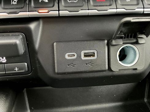 Used 2022 Chevrolet Silverado 2500 LTZ w/ LTZ Plus Package image 34