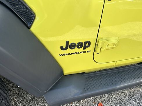 Used 2024 Jeep Wrangler Unlimited Sport AWD/4WD image 5