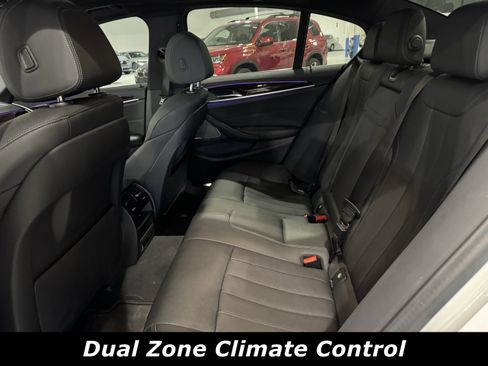 Used 2023 BMW 530e xDrive 530e xDrive w/ Premium Package image 5