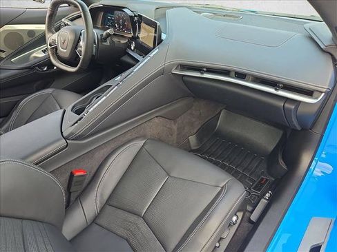 Used 2024 Chevrolet Corvette Stingray Preferred Conv w/ Z51 Performance Package RWD image 18