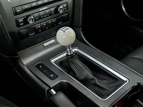 Used 2013 Ford Mustang Shelby GT500 image 33