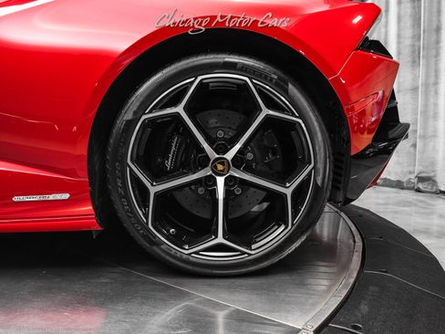 Used 2020 Lamborghini Huracan EVO image 48