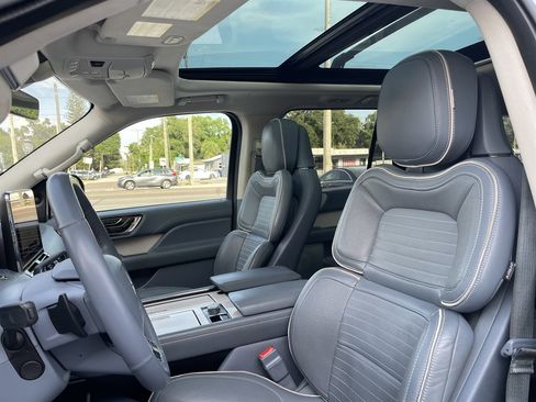 Used 2018 Lincoln Navigator Black Label w/ Cargo Package AWD/4WD image 6