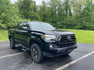 Used 2021 Toyota Tacoma SR5 AWD/4WD video 1