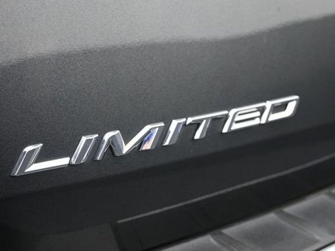 Used 2020 Ford Explorer Limited RWD image 26