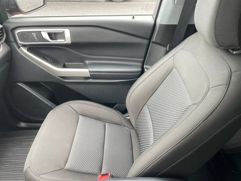 Used 2022 Ford Explorer XLT AWD/4WD image 20