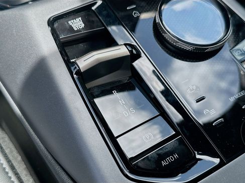 New 2025 BMW X3 xDrive30i w/ Convenience Package image 13