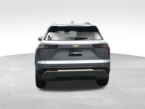 Used 2025 Chevrolet Equinox LT w/ Convenience Package II FWD image 4