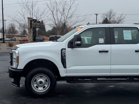 Used 2024 Ford F350 XL w/ FX4 Off-Road Package image 11