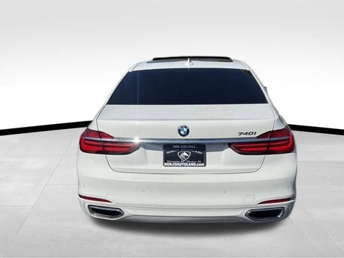 Used 2019 BMW 740i 740i image 5