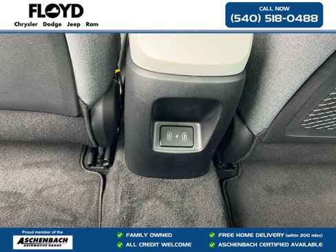 Used 2025 Hyundai Elantra Limited FWD image 22