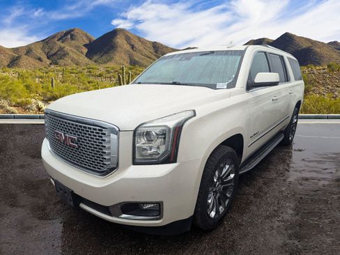 Used 2015 GMC Yukon XL Denali w/ Open Road Package image 11