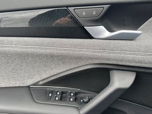 New 2026 Volkswagen Tiguan S AWD/4WD image 10