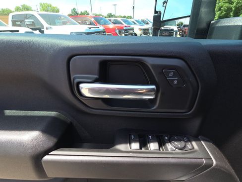New 2026 Chevrolet Silverado 2500 Custom w/ Custom Value Package AWD/4WD image 14
