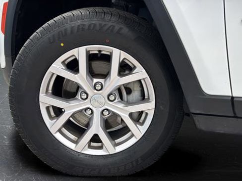 Used 2022 Jeep Grand Cherokee Limited AWD/4WD image 38
