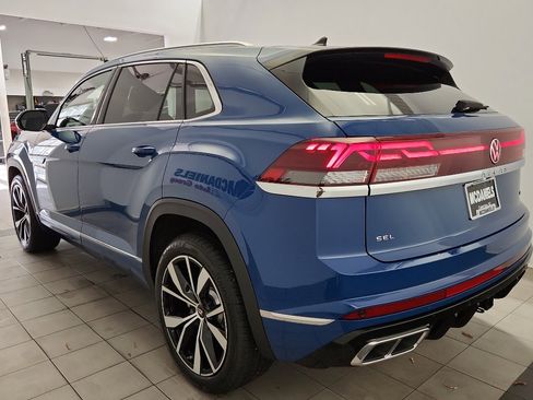 New 2026 Volkswagen Atlas Cross Sport SEL Premium R-Line image 5