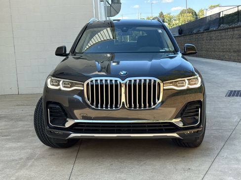 Certified 2022 BMW X7 xDrive40i image 2