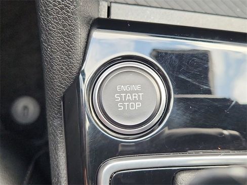 Used 2024 Kia Sportage SX image 17