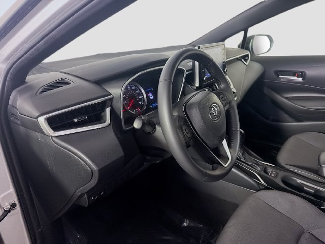 Used 2022 Toyota Corolla SE w/ SE Preferred Package FWD image 22