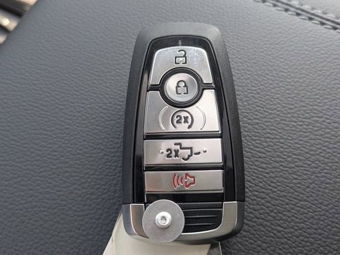 New 2026 Ford F450 Lariat w/ Chrome Package image 32