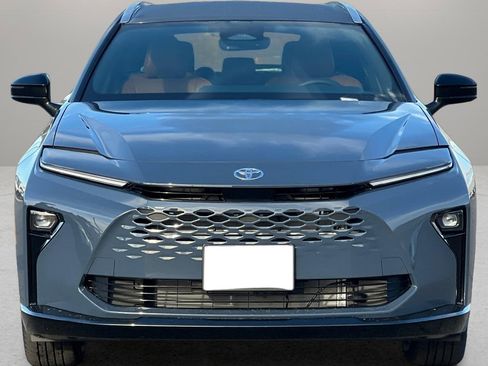 New 2026 Toyota Crown Signia image 7