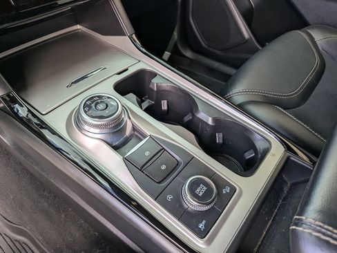 Used 2022 Ford Explorer ST AWD/4WD image 30