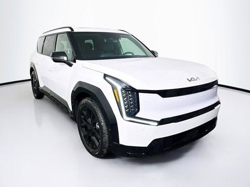 New 2026 Kia EV9 Land w/ Nightfall Edition Package image 3