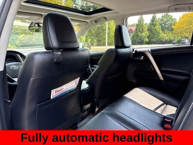Used 2018 Toyota RAV4 Limited AWD/4WD image 47