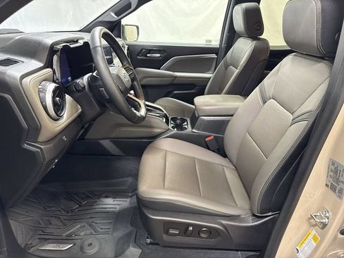 Certified 2024 Chevrolet Colorado ZR2 w/ ZR2 Convenience Package III AWD/4WD image 10