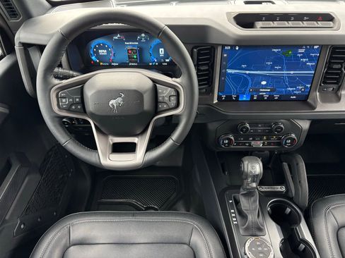 New 2026 Ford Bronco Badlands image 17