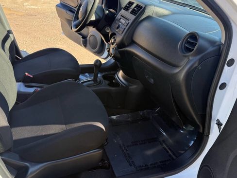 Used 2012 Nissan Versa S w/ Cruise Control Pkg image 6