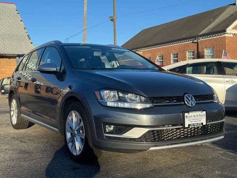 Used 2019 Volkswagen Golf Alltrack SE AWD/4WD image 4