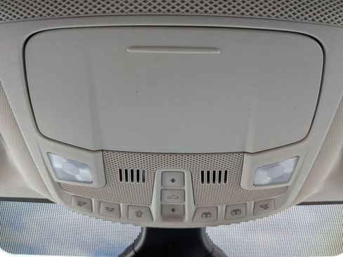 Used 2022 Ford Edge SEL w/ Convenience Package AWD/4WD image 13