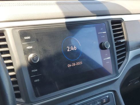 Used 2021 Volkswagen Atlas SE image 20