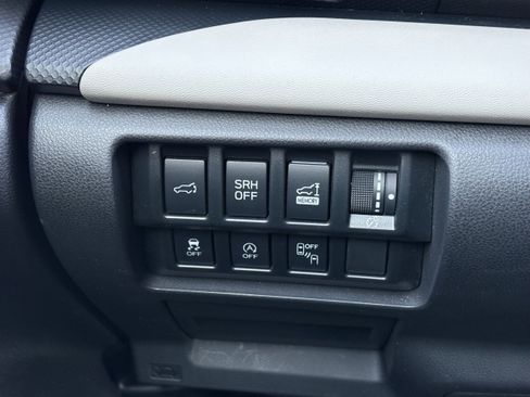 Certified 2024 Subaru Forester Limited w/ Convenience Package image 17